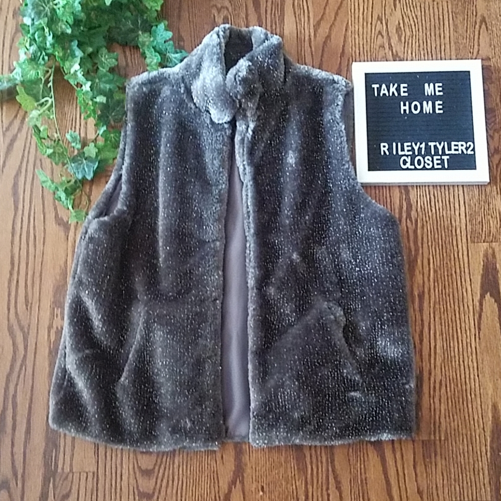 Cute BETSEY JOHNSON Furry vest